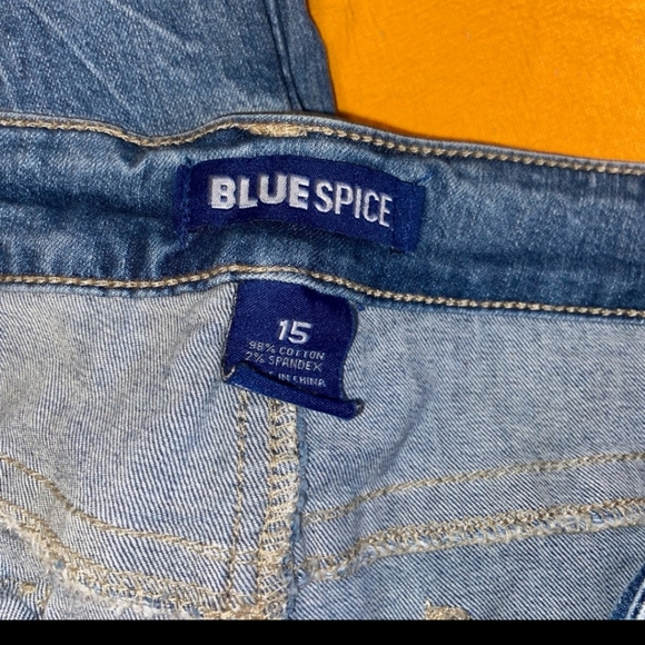 Destroyed Jeans - Picture 4 of 4